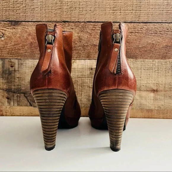 Paul Green Roxie Leather Boot - Picture 5 of 11